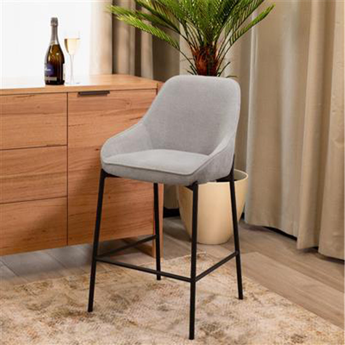 TITAN FAB BAR CHAIR